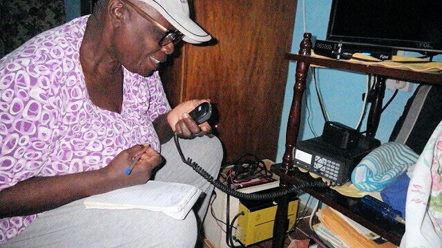 Radioaficionados de San Vicente en alerta durante una emergencia volcánica, KP3AV Systems